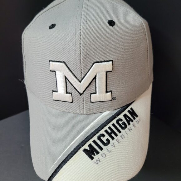 NWOT MICHIGAN WOLVERINES Baseball Hat/Cap. H060 - Picture 2 of 8
